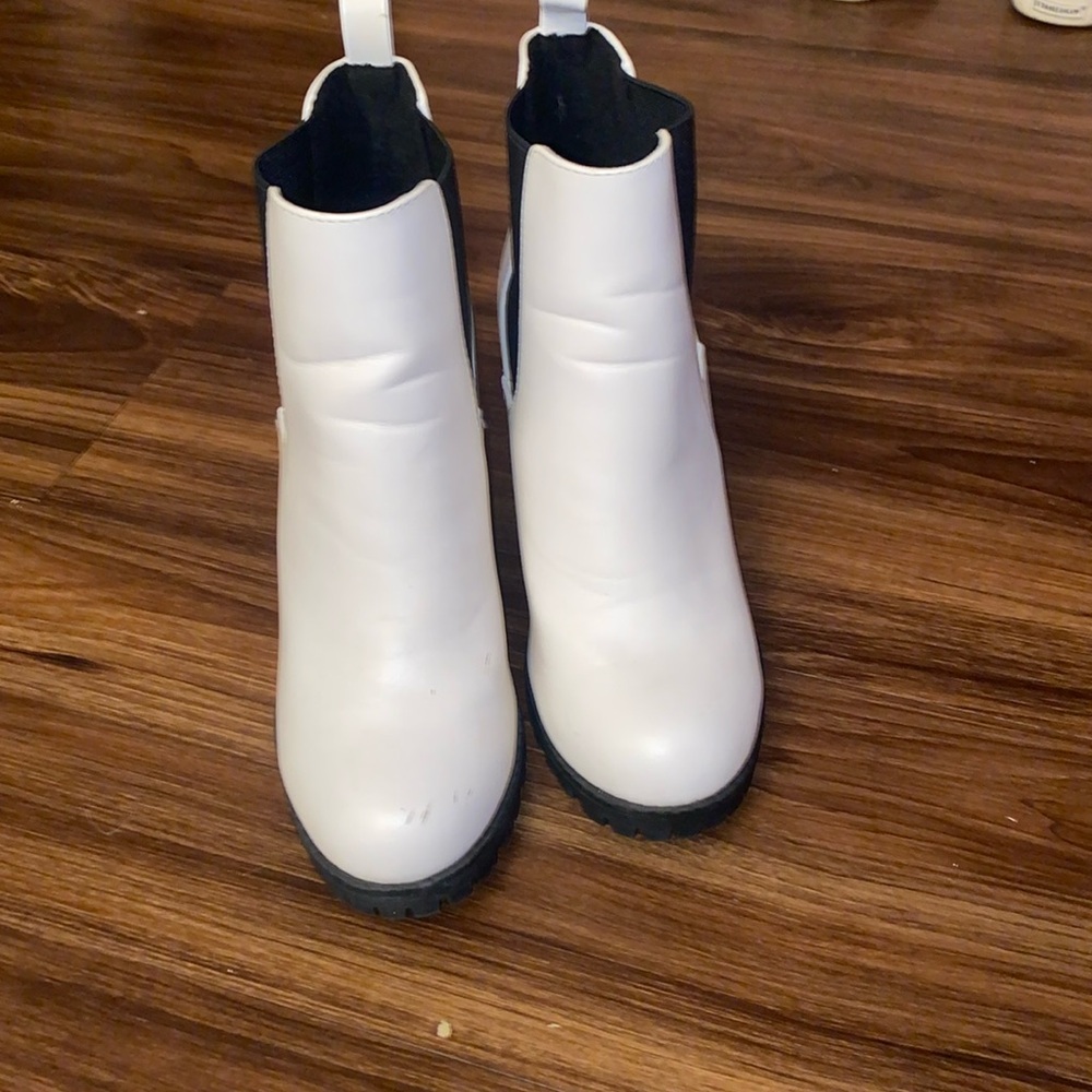 Womens Heeled Boots